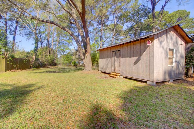 1240 Oakcrest Drive, Charleston, SC 29412