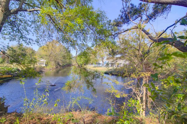 1240 Oakcrest Drive, Charleston, SC 29412