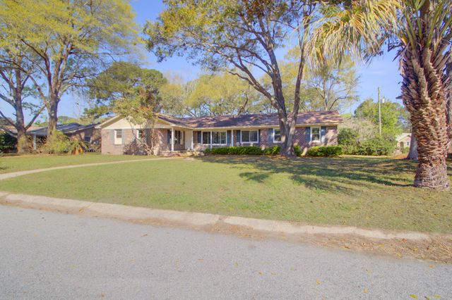 1240 Oakcrest Drive, Charleston, SC 29412