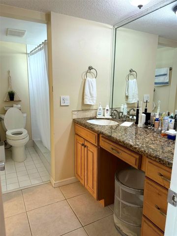 9230 Lagoon Place N 408, Davie, FL 33324