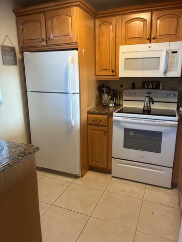 9230 Lagoon Place N 408, Davie, FL 33324