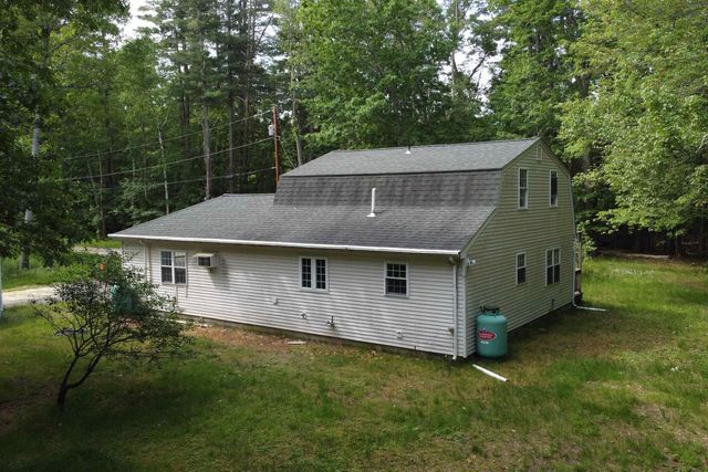 9 Bluebird Lane, Kingston, NH 03848
