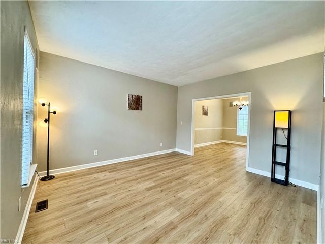 2815 Pleasant AVE, Norfolk, VA 23518