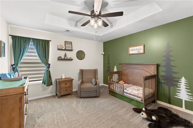 8923 N Poplar Avenue, Kansas City, MO 64156