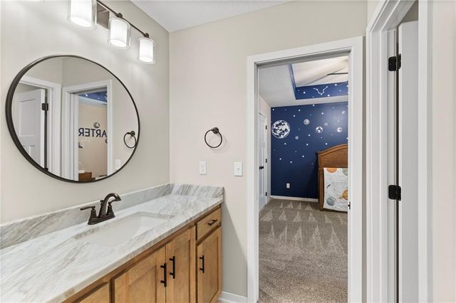 8923 N Poplar Avenue, Kansas City, MO 64156