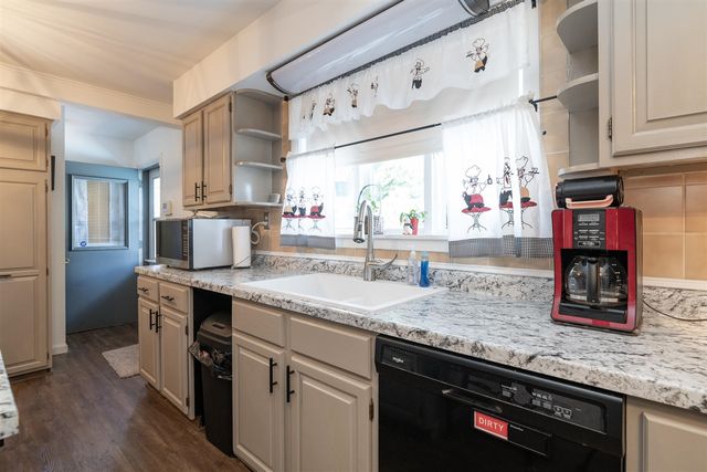 55081 Buckhorn Road, Three Rivers, MI 49093