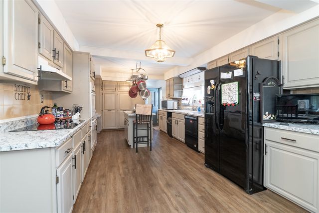 55081 Buckhorn Road, Three Rivers, MI 49093