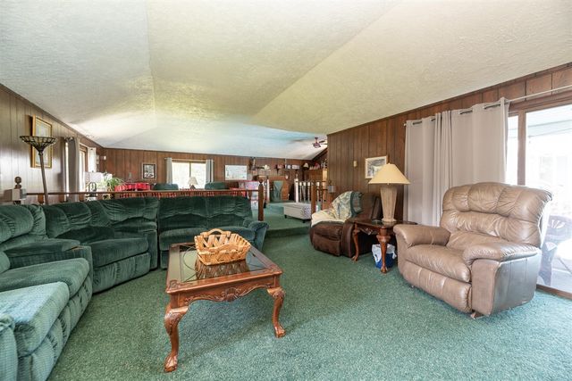 55081 Buckhorn Road, Three Rivers, MI 49093
