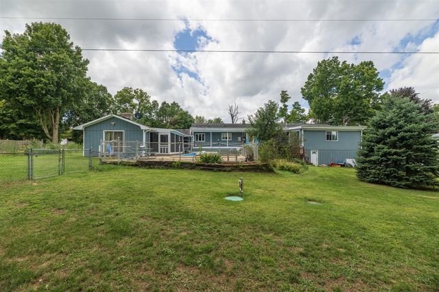 55081 Buckhorn Road, Three Rivers, MI 49093