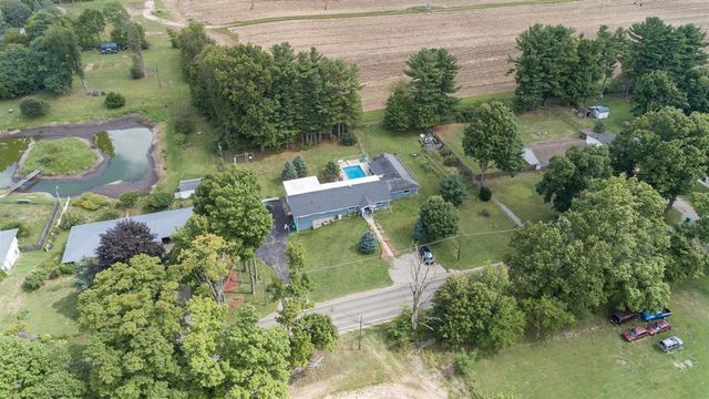 55081 Buckhorn Road, Three Rivers, MI 49093