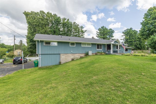 55081 Buckhorn Road, Three Rivers, MI 49093