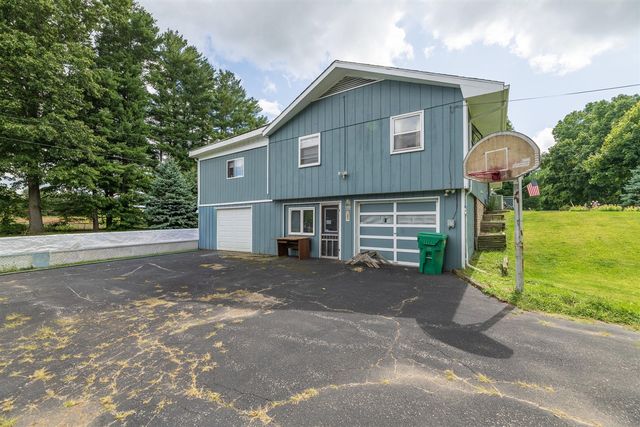 55081 Buckhorn Road, Three Rivers, MI 49093