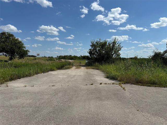 1945 County Road 904Z, Cleburne, TX 76031