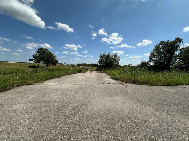 1945 County Road 904Z, Cleburne, TX 76031