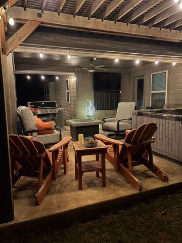 296 Still Hollow CRK, Buda, TX 78610