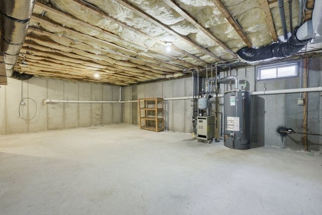 18 Winterberry Ln 18, Hanover, MA 02339