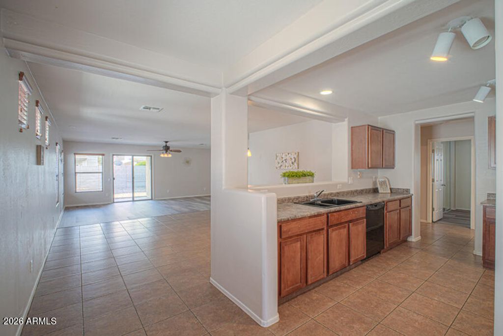 19159 N MEGHAN Drive, Maricopa, AZ 85138 — photo 3