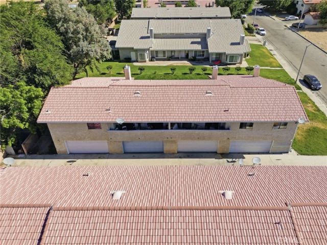 43731 8th Street East, Lancaster, CA 93535