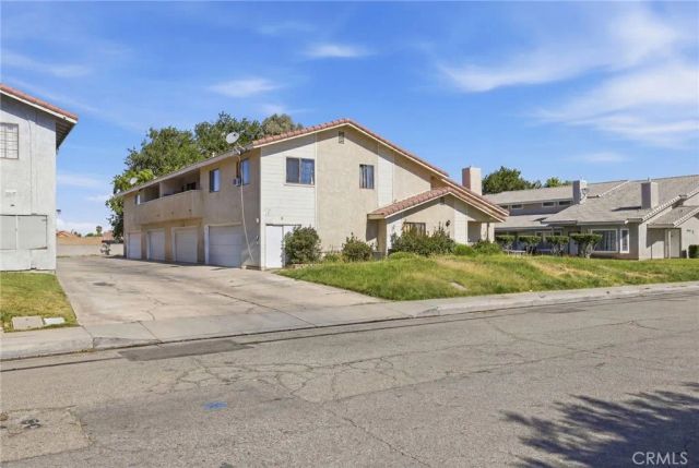 43731 8th Street East, Lancaster, CA 93535