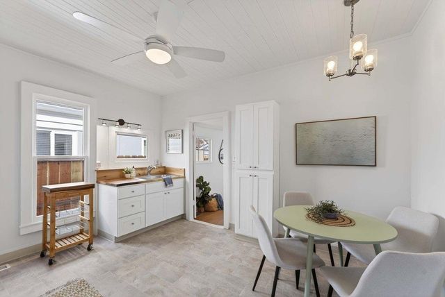 222 2nd Avenue, Santa Cruz, CA 95062