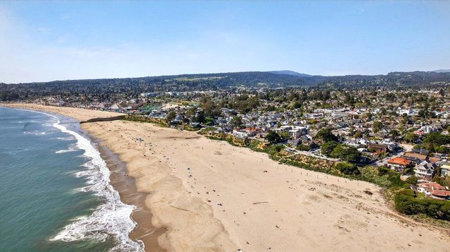 222 2nd Avenue, Santa Cruz, CA 95062