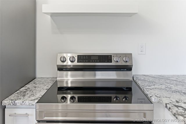 1348 E 45th Place, Tulsa, OK 74105