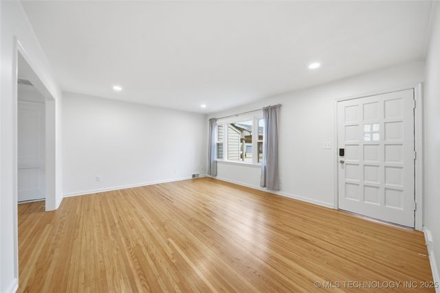 1348 E 45th Place, Tulsa, OK 74105