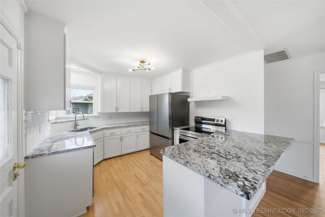 1348 E 45th Place, Tulsa, OK 74105