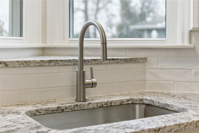 1348 E 45th Place, Tulsa, OK 74105