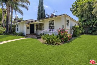 6957 Burnet Avenue, Van Nuys, CA 91405