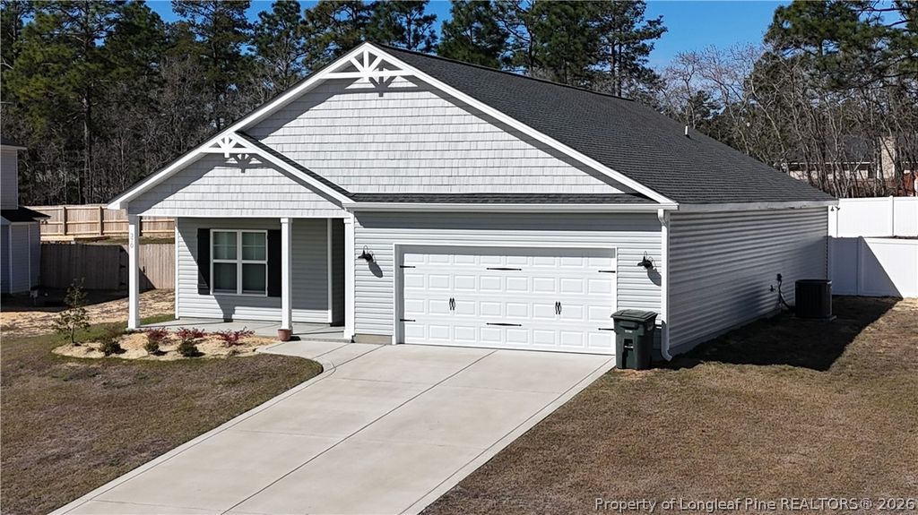 370 Bulldawg Lane, Raeford, NC 28376
