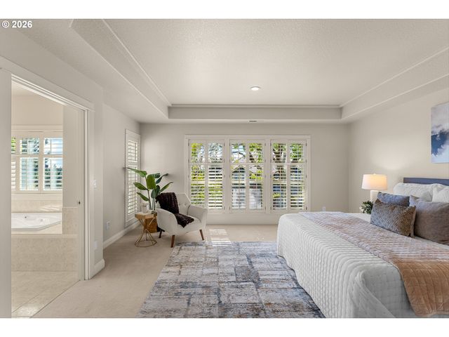 1915 Nw COLUMBINE Ln, Portland, OR 97229