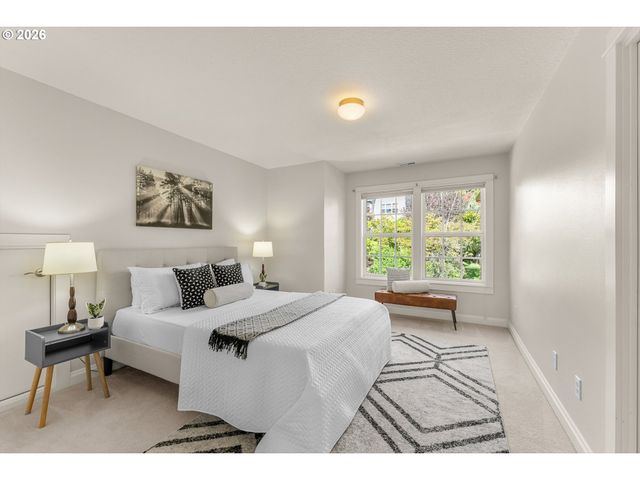 1915 Nw COLUMBINE Ln, Portland, OR 97229