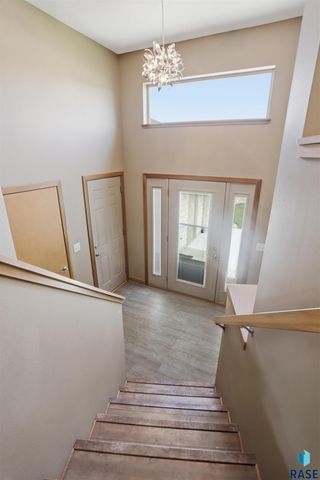 1513 E 67th St N Street N, Sioux Falls, SD 57104