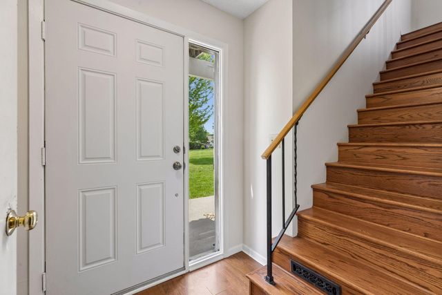 7515 Vinewood Court N, Maple Grove, MN 55311