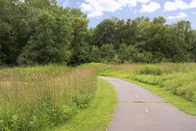 7515 Vinewood Court N, Maple Grove, MN 55311