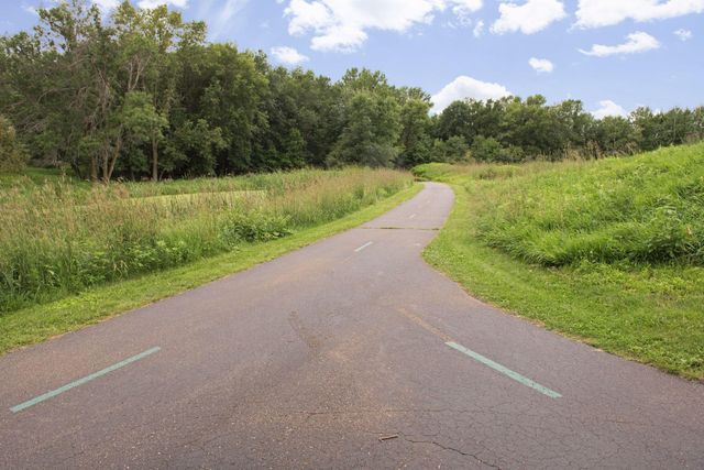 7515 Vinewood Court N, Maple Grove, MN 55311