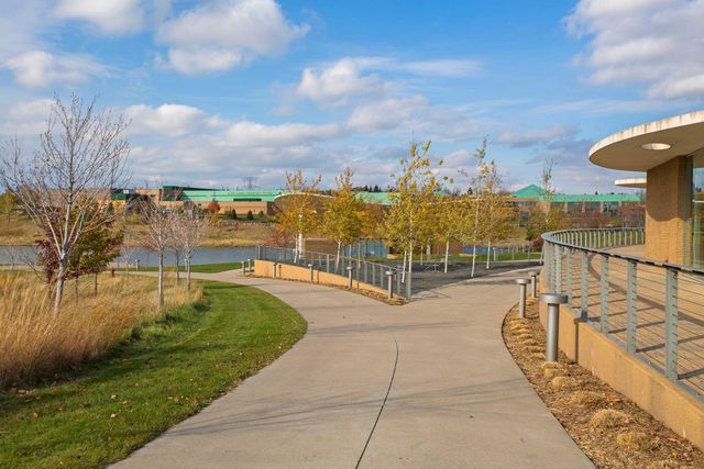 7515 Vinewood Court N, Maple Grove, MN 55311