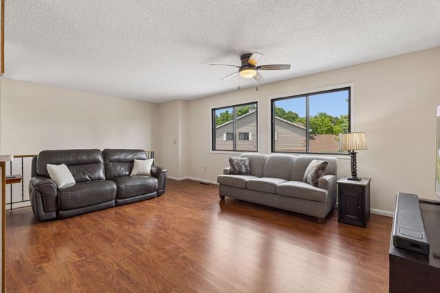 7515 Vinewood Court N, Maple Grove, MN 55311