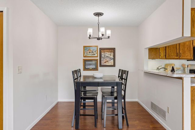 7515 Vinewood Court N, Maple Grove, MN 55311