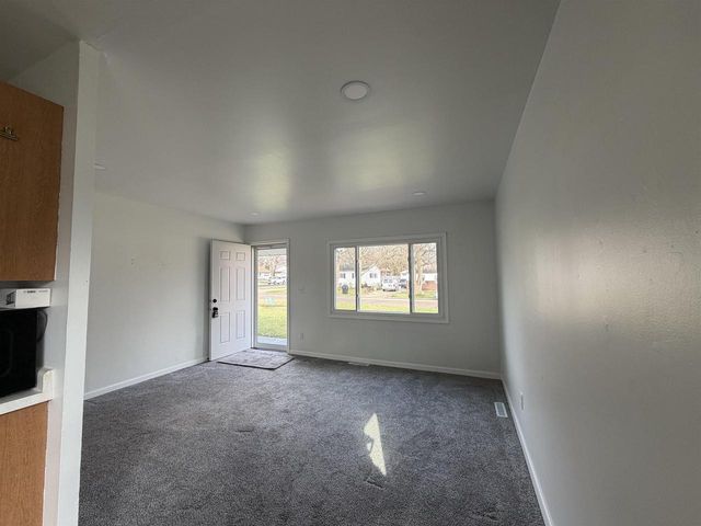 1860 Sun Valley Drive, Beloit, WI 53511