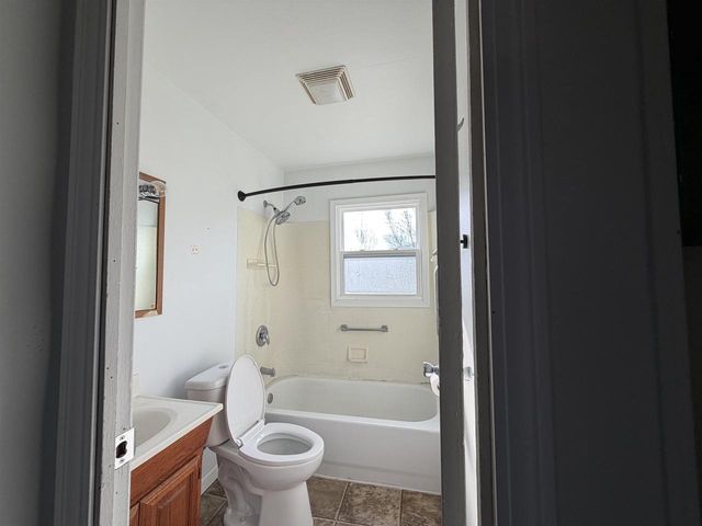 1860 Sun Valley Drive, Beloit, WI 53511