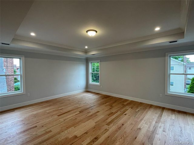 477 Andrews Road Lot A, Mineola, NY 11501