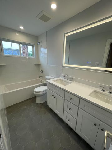 477 Andrews Road Lot A, Mineola, NY 11501