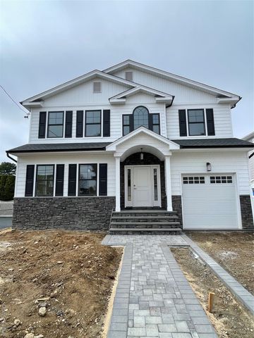 477 Andrews Road Lot A, Mineola, NY 11501