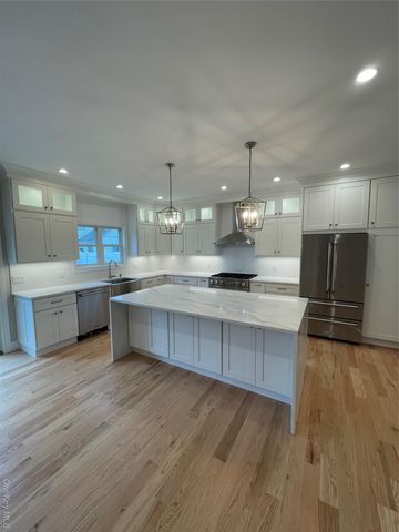 477 Andrews Road Lot A, Mineola, NY 11501