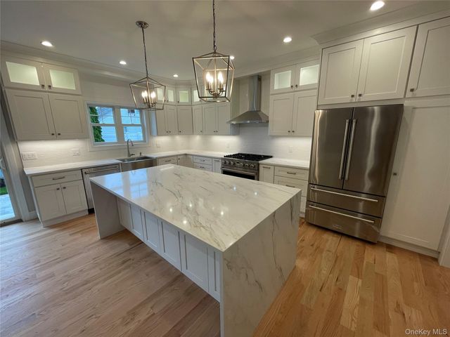 477 Andrews Road Lot A, Mineola, NY 11501