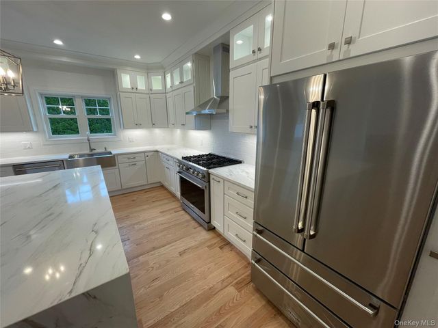 477 Andrews Road Lot A, Mineola, NY 11501