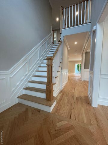 477 Andrews Road Lot A, Mineola, NY 11501