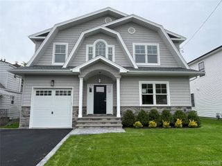 477 Andrews Road Lot A, Mineola, NY 11501